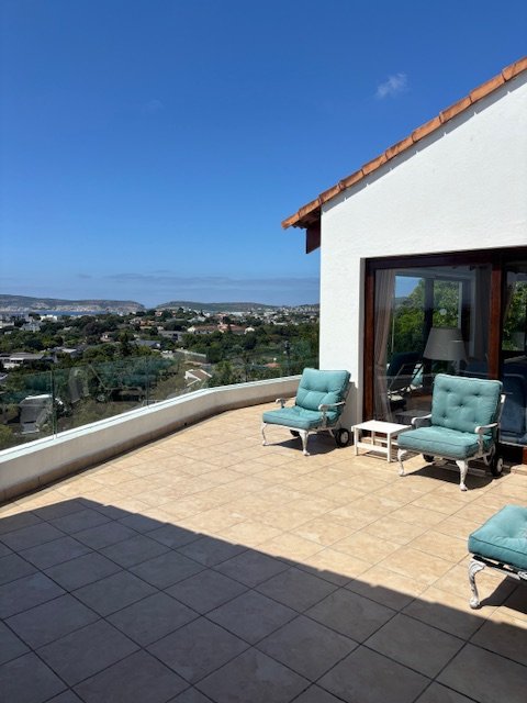  Bedroom Property for Sale in Lower Robberg Western Cape